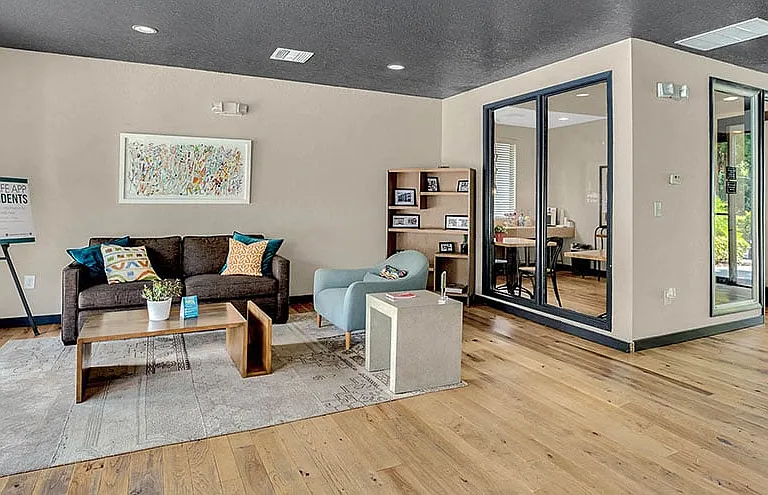 The Summit at Sabal Park Apartments — Photo 5