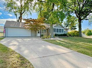 5022 N Belmont Pl, Peoria Heights, IL 61616