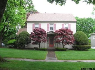 87 Oakland Ave, Gloversville, NY 12078