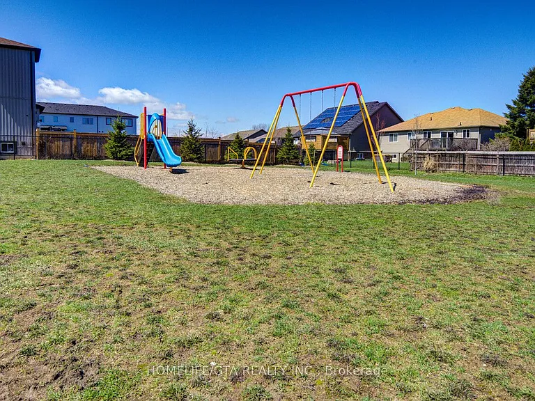 288 Atkinson St — Photo 44