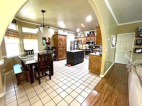 3rd image of 10886 E Canyon Oaks Rd