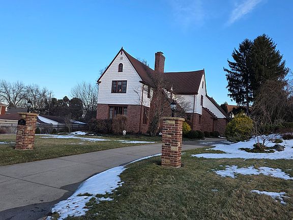 2nd image of 889 Andover Rd