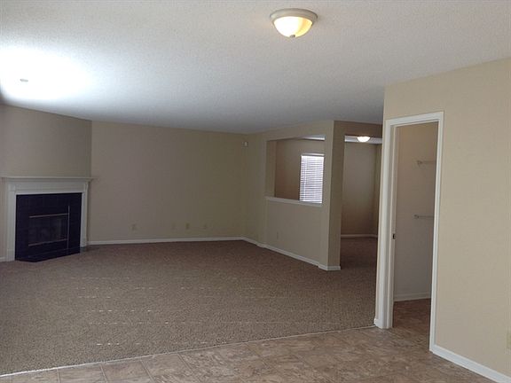 4th image of 10737 Emery Dr