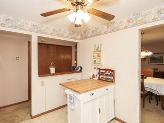 4th image of 10600 43rd Ave N APT 212