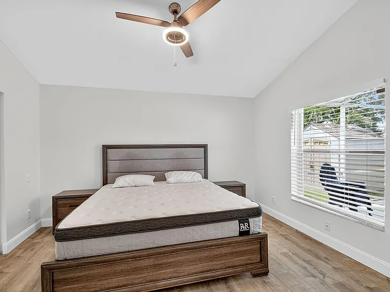 1891 Oak Berry Cir — Photo 20