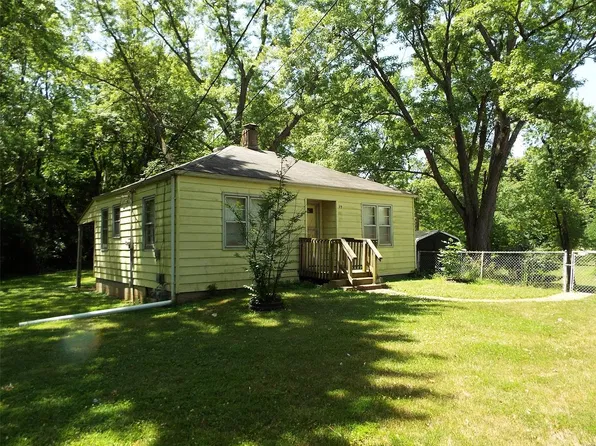 119 Liberty Rd, Fairview Heights, IL 62208