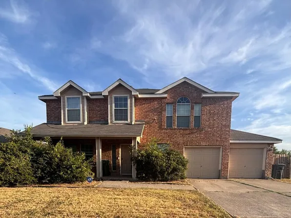 700 Gemstone Trl, Arlington, TX 76002