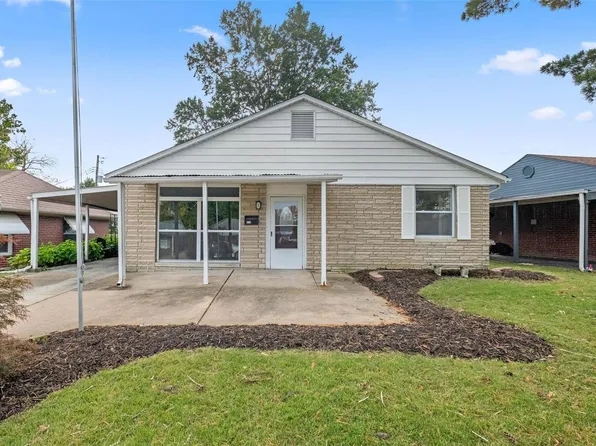 638 Majesty Ct, Saint Louis, MO 63125