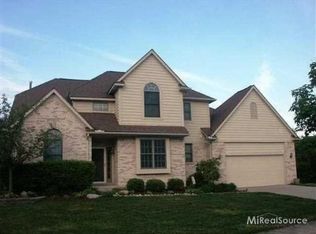21894 Dunnabeck Ct, Novi, MI 48374