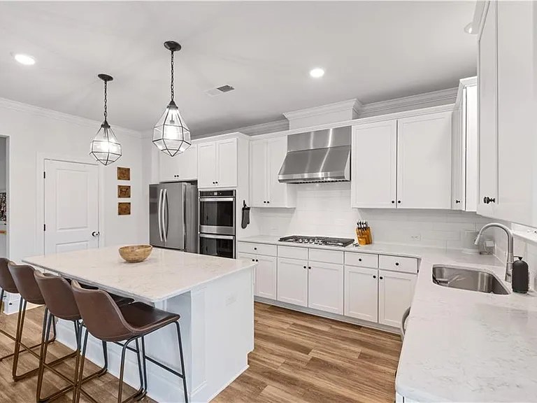 409 Carmichael Cir — Photo 22