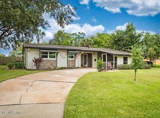 720 Sabalo Dr, Atlantic Beach, FL 32233