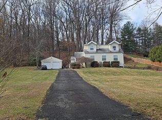 567 S Pascack Rd, Spring Valley, NY 10977