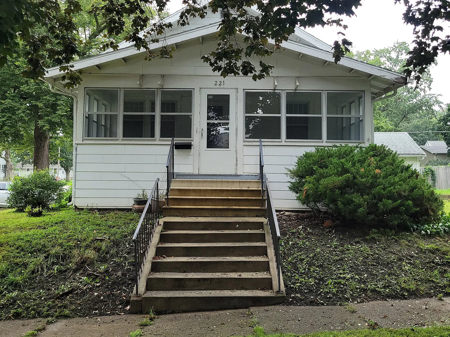 3 bed, 1500 sqft, $1,200 — Photo 2
