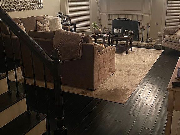 4th image of 3513 Lake Desiard Dr