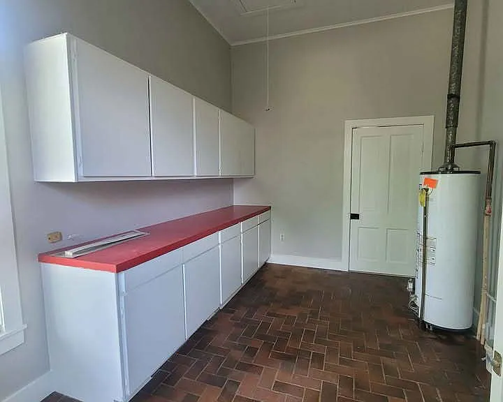 1500 N Franklin St — Photo 15