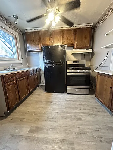 15708 Cherrylawn St #1 Photo 1