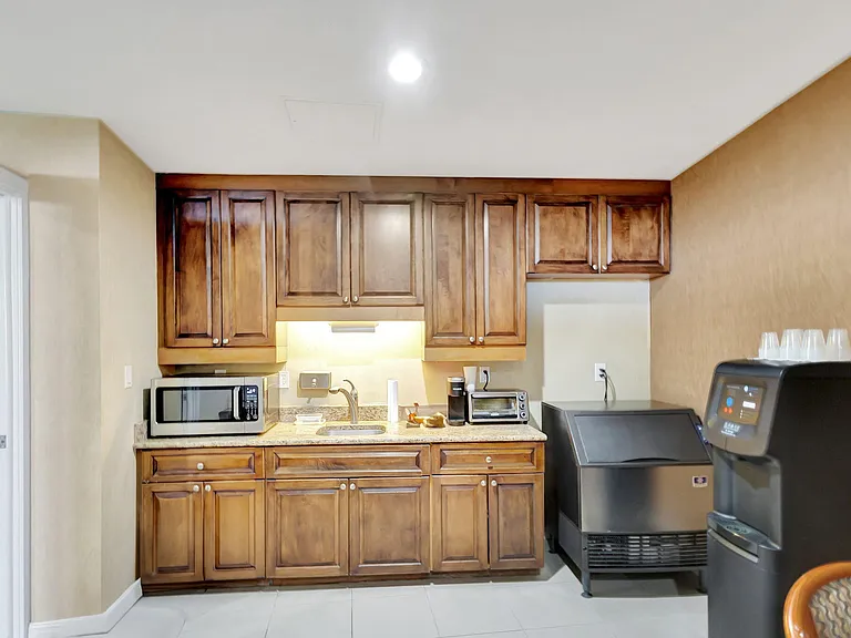 3000 N Ocean Dr — Photo 54