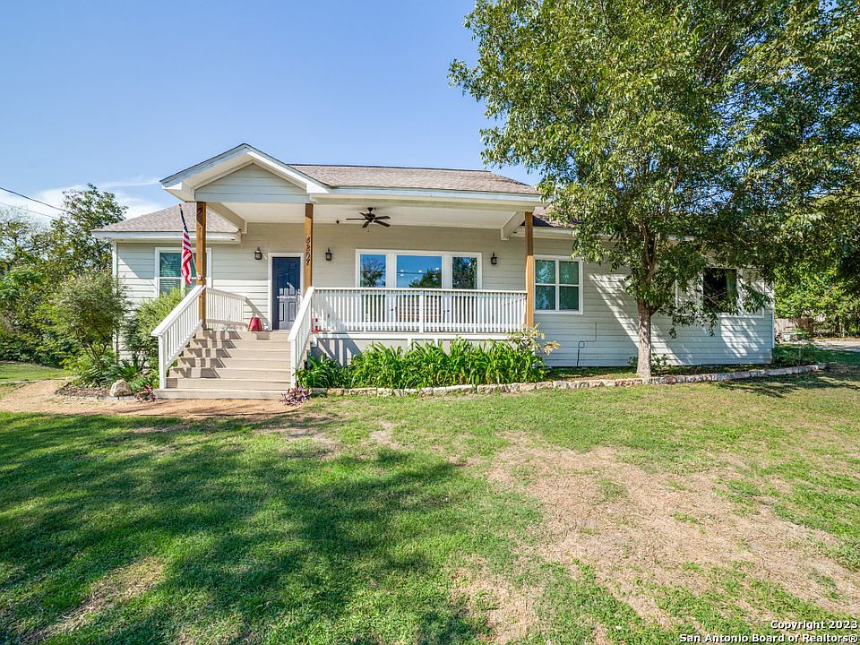 1st image of 4207 W Horseshoe Bend