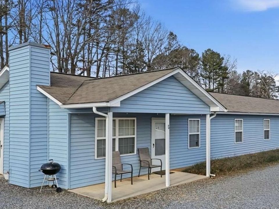 1st image of 143 Knight Rd #143