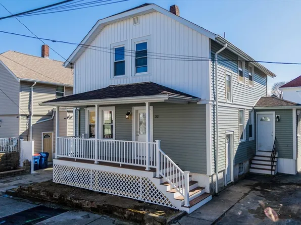 32 Ellen St, New Bedford, MA 02744