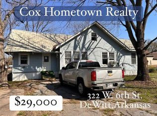 322 W 6th St, Dewitt, AR 72042