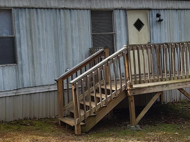 1709 Rockhouse Rd — Photo 10