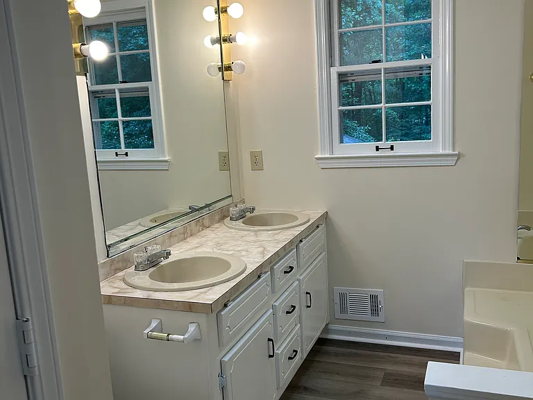 8866 Knox Bridge Hwy — Photo 13