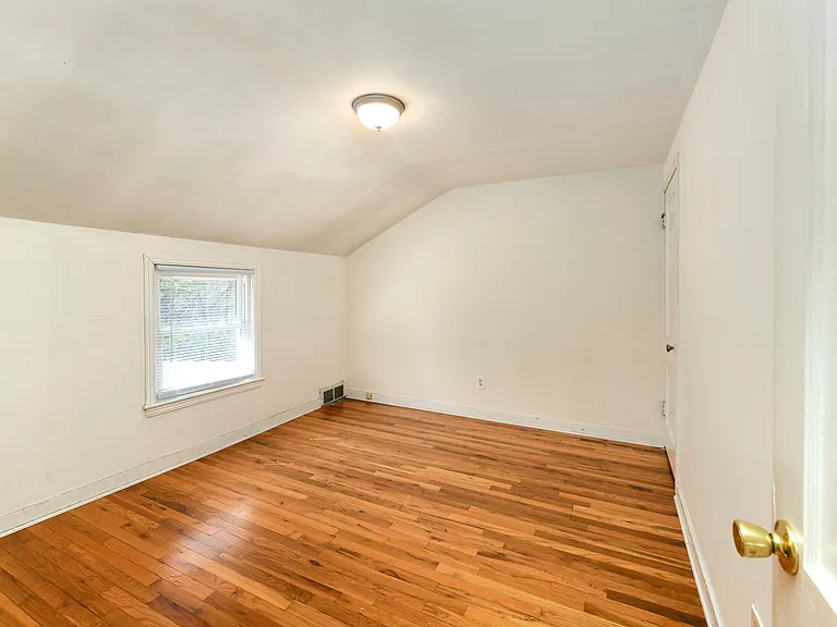 6000 N Lenox Ave — Photo 13