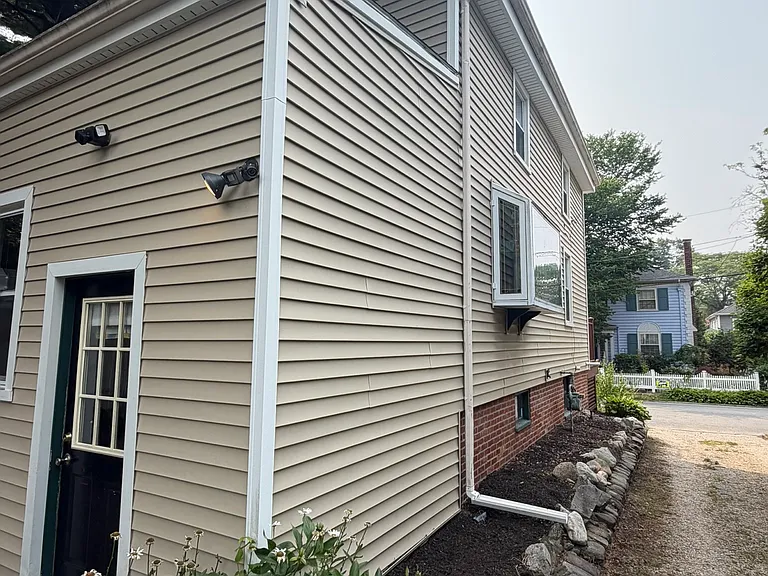20 Lincoln Ave — Photo 21