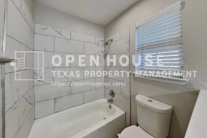 4300 Spring Hill Ln — Photo 17
