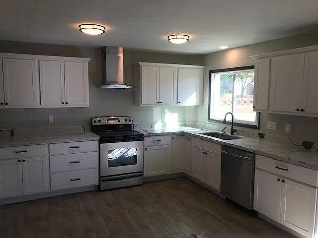 5751 N Granite Reef Rd — Photo 3