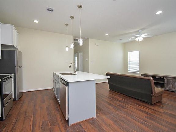 3rd image of 3437 Anita St #A