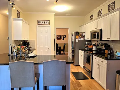 710 Blue Bird Dr — Photo 5