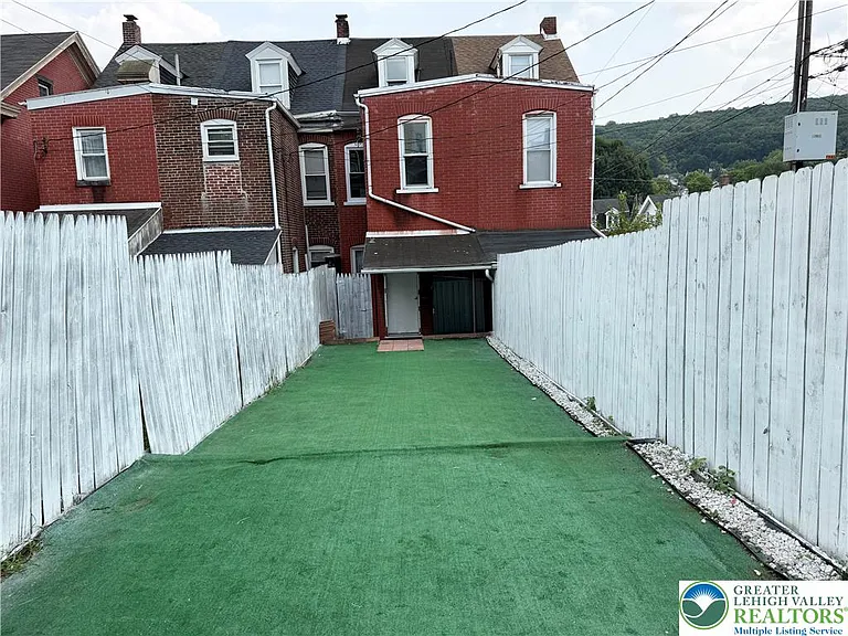 758 Pawnee St — Photo 17