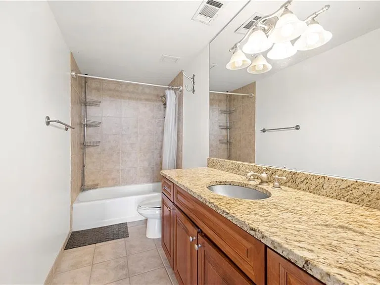 2479 Peachtree Rd NE #1801 — Photo 22