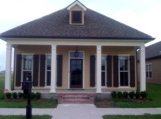 209 Rue Christie, Houma, LA 70360