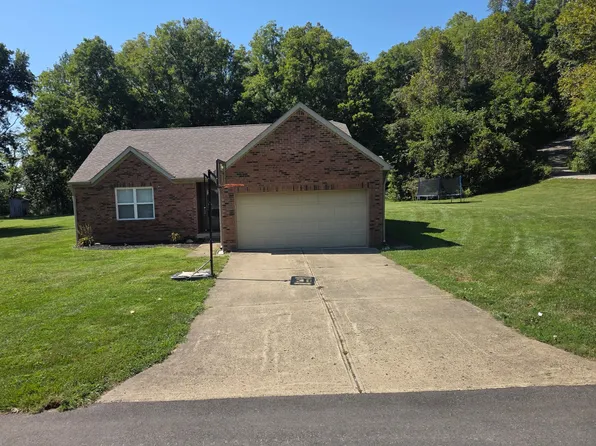 1240 Inverness Farms Rd, Martinsville, IN 46151