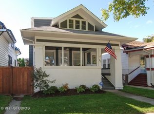 843 N Humphrey Ave, Oak Park, IL 60302