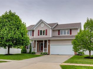 3805 SW Bluegrass Dr, Ankeny, IA 50023