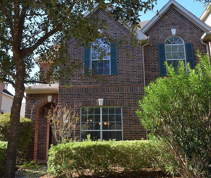 1st image of 19 Avenswood Pl