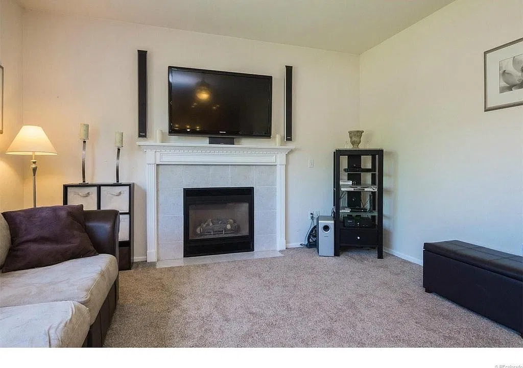 4 bed, 2.5 bath, 1789 sqft, $2,995 — Photo 2