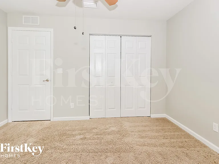 1771 SW Bismarck St — Photo 13