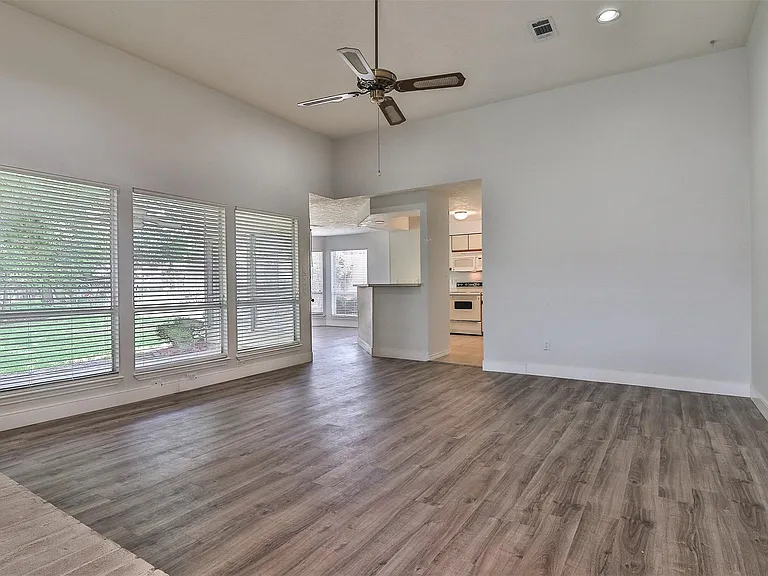 10910 Scenic Dr — Photo 9