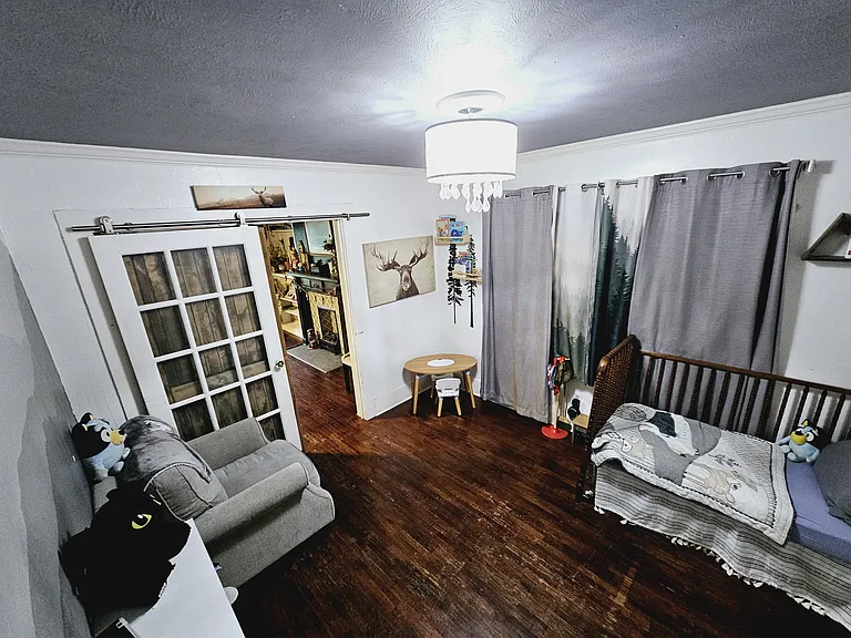 113 Claude Ave — Photo 7