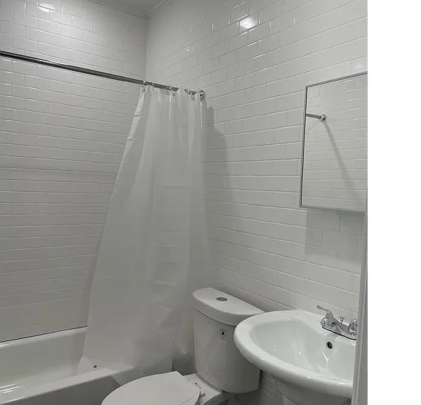 1350 S 52nd St — Photo 3
