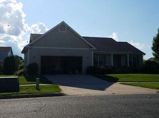 904 N Madison St, Waunakee, WI 53597