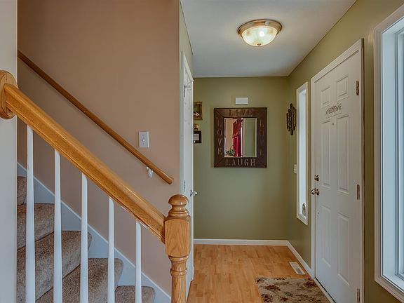 4th image of 512 Loveland Pass Ct