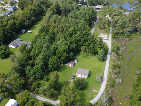 1836 Shep Willis Road, Morehead City, NC 28557