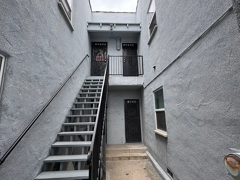 1874 S Redondo Blvd #1874 — Photo 80