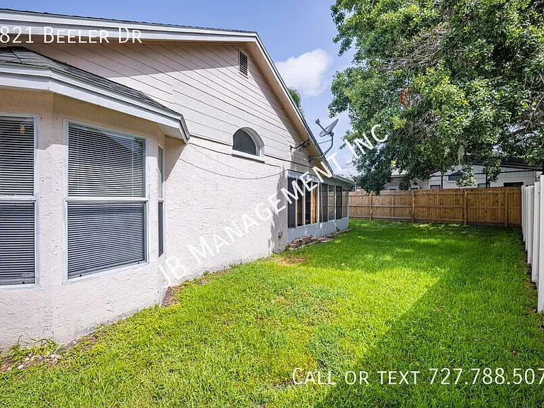 8821 Beeler Dr — Photo 22
